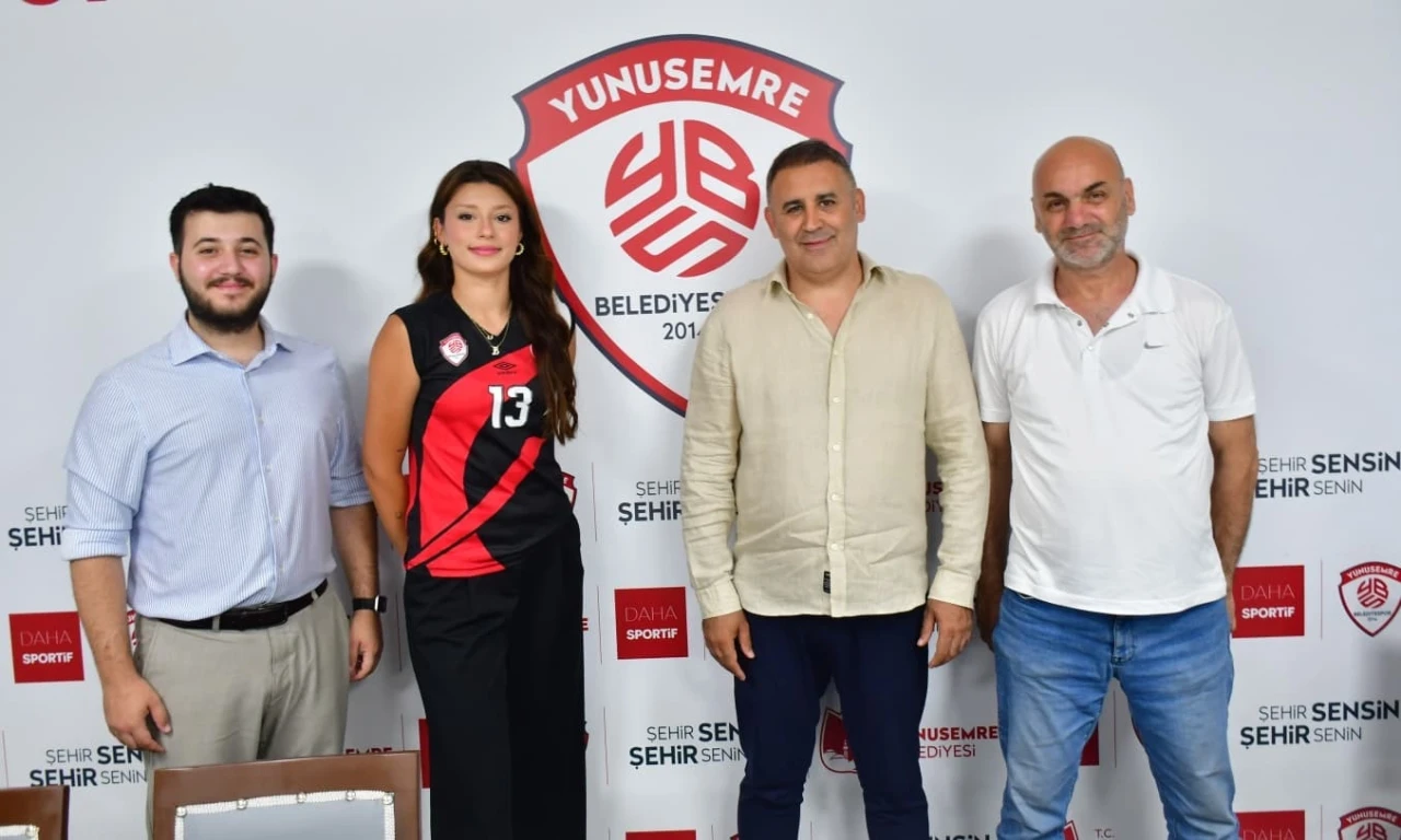 Yunusemre&rsquo;nin gen&ccedil; yıldızı yuvada kaldı
