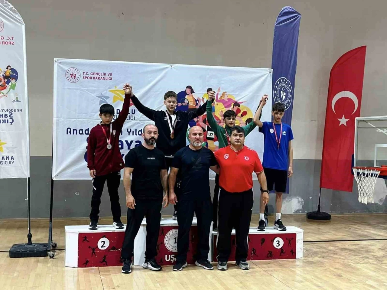 Yunusemreli g&uuml;reş&ccedil;ilerden Uşak&rsquo;tan 3 madalya

