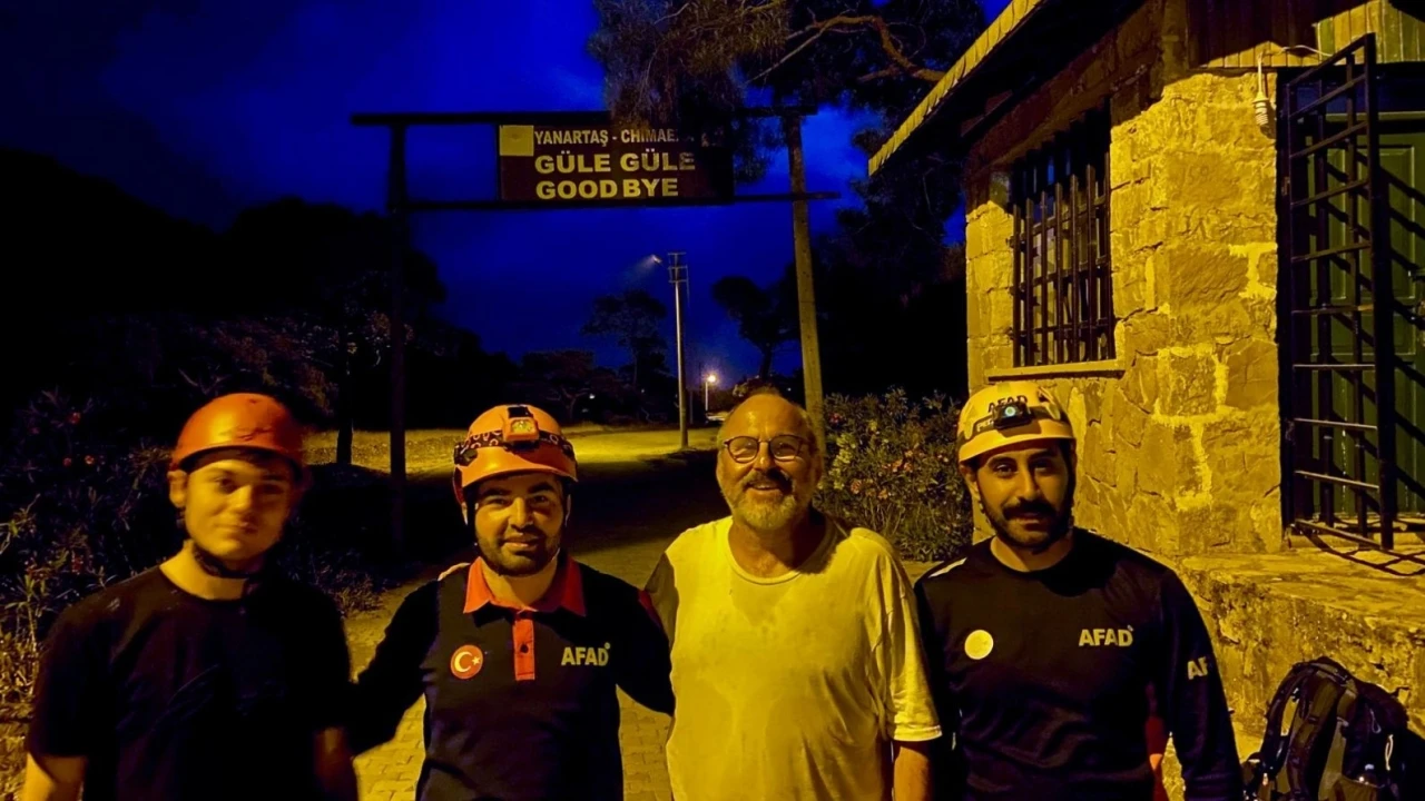 Y&uuml;r&uuml;y&uuml;ş sırasında yolunu kaybeden turisti AFAD kurtardı
