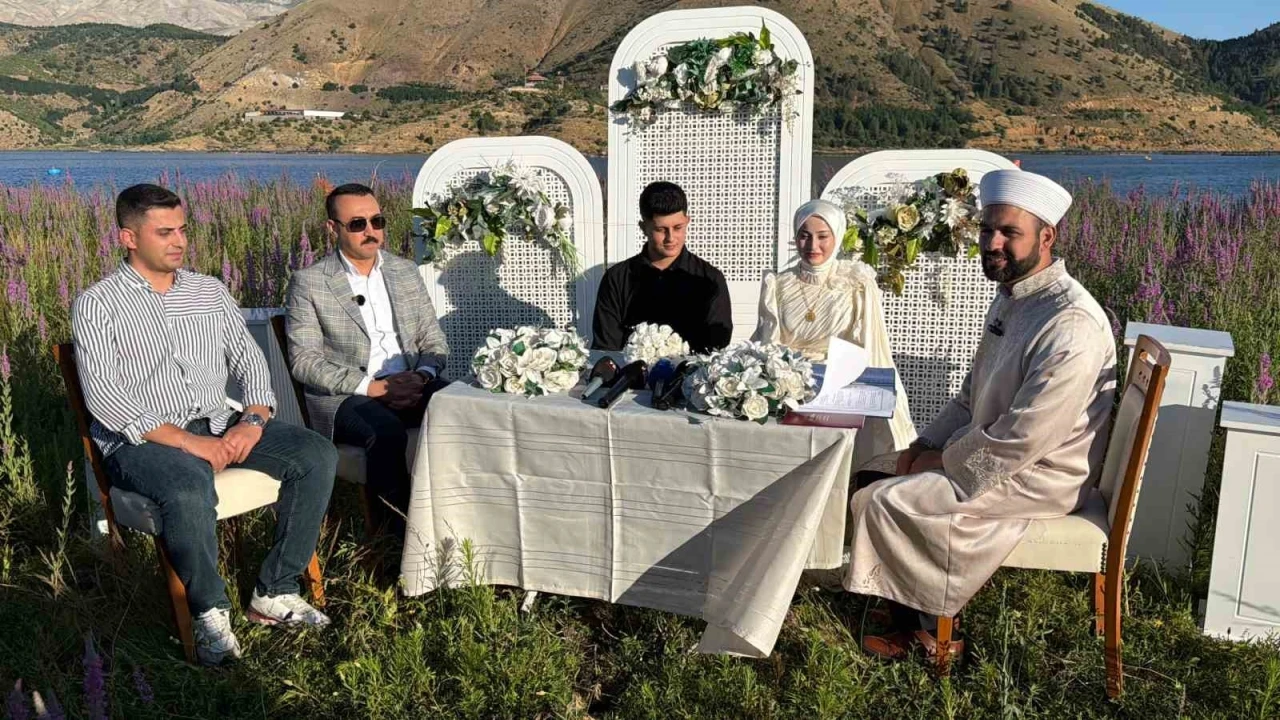 Y&uuml;zen adada "evet" dediler
