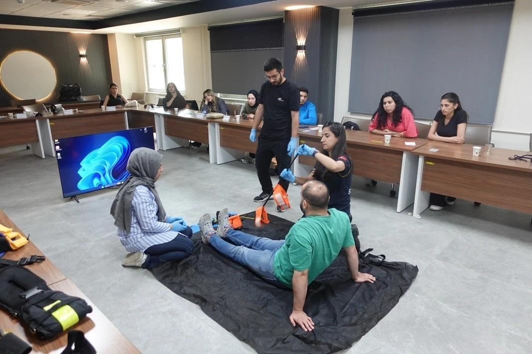 Zamana karşı yarışan sağlık&ccedil;ılar Eskişehir&rsquo;de TİLYAD eğitimini başarıyla tamamladı
