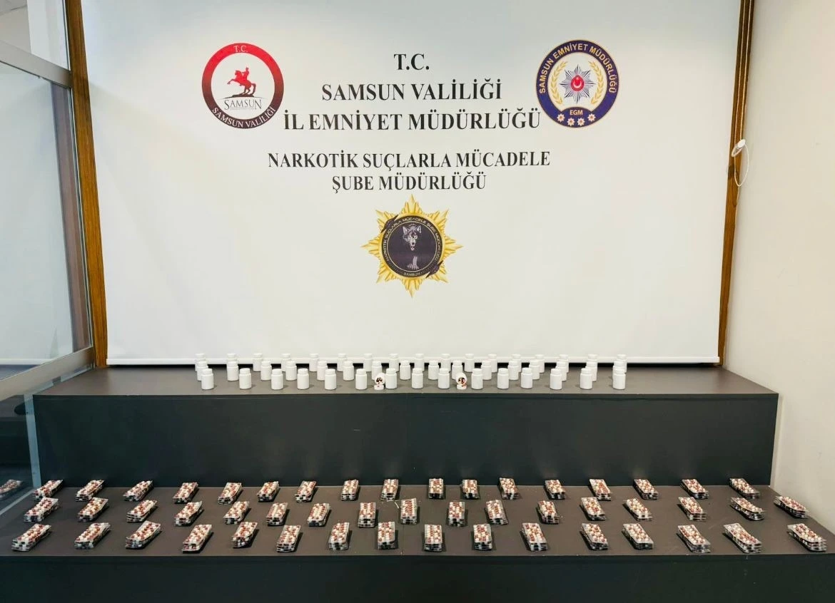 Zehir tacirlerine darbe: 5 bin 600 sentetik ecza ele geçirildi
