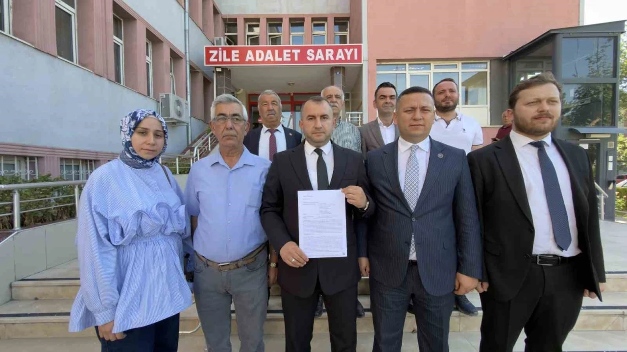 Zile&rsquo;de başkan vekilliği se&ccedil;imiyle ilgili mahkemeden y&uuml;r&uuml;tmeyi durdurma kararı
