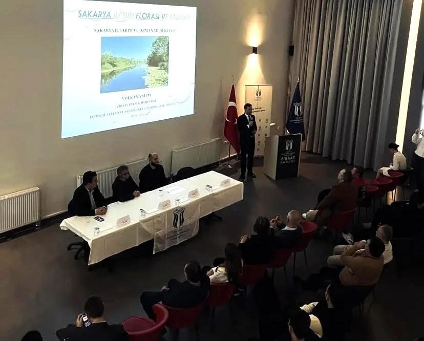 Ziraat m&uuml;hendisi adayları sekt&ouml;r temsilcileriyle buluştu
