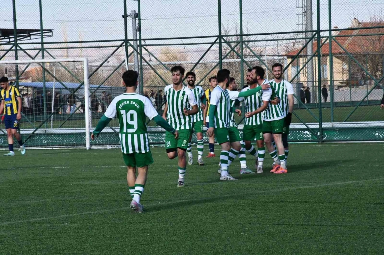 Zirvede Şekerspor damgası
