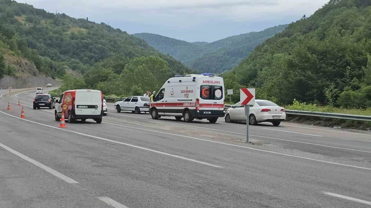Zonguldak-Ankara yolundaki kazada 1 kişi yaralandı
