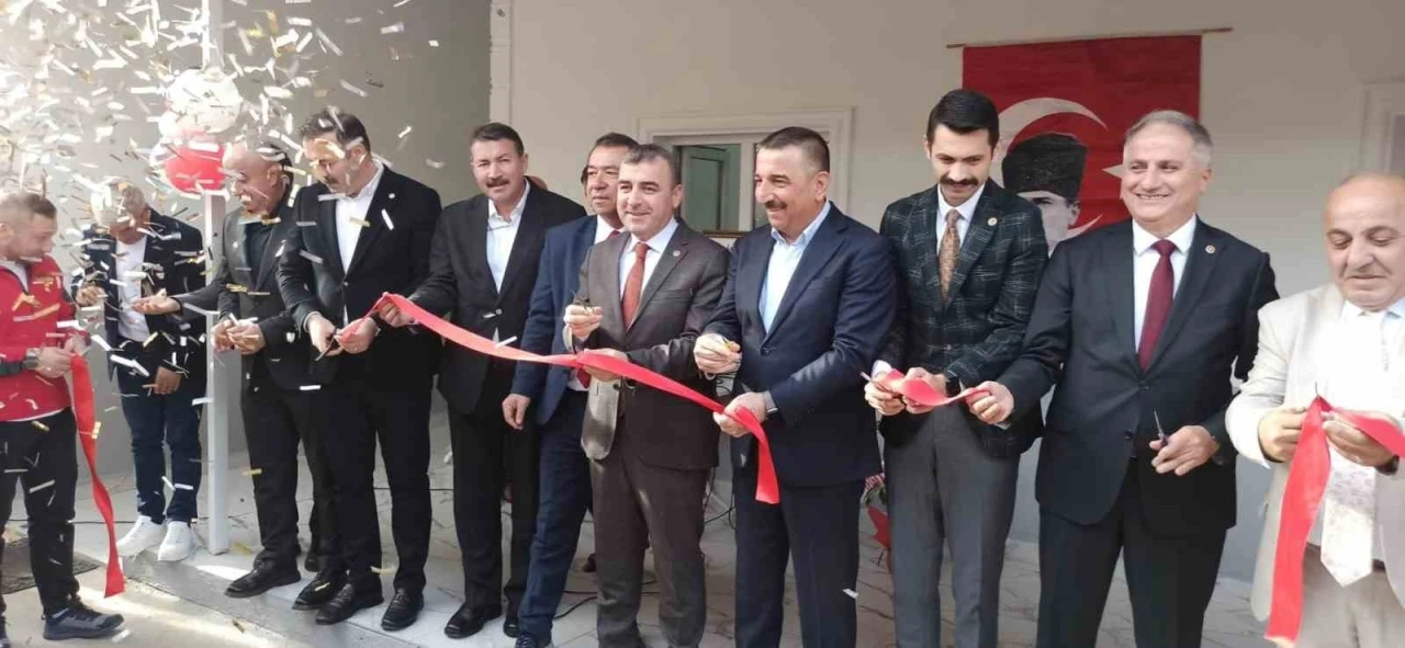 Zonguldak protokolü tesis açılışında bir araya geldi
