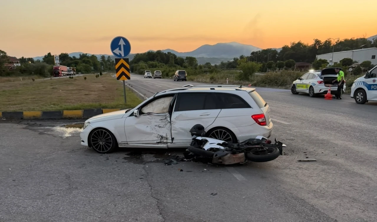 Zonguldak&rsquo;ta kazada motosiklet s&uuml;r&uuml;c&uuml;s&uuml; hayatını kaybetti
