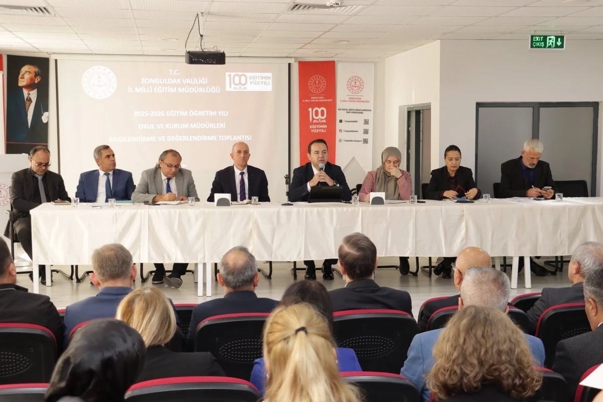 Zonguldak’ta okul ve kurum müdürleri değerlendirme toplantısı yapıldı