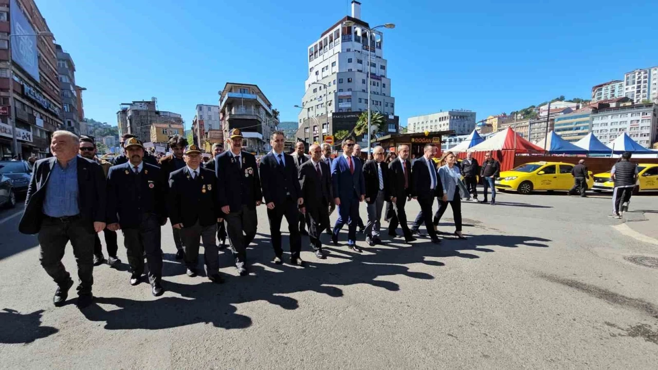 Zonguldak’ta &quot;Aile Yılı&quot; kortejiyle başladı, &quot;Gençlik Haftası&quot; coşkusuyla devam etti
