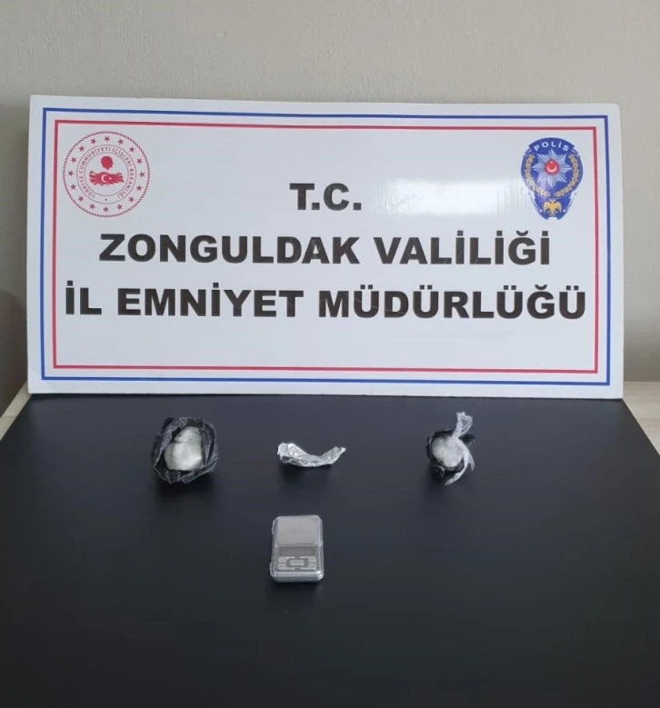 Zonguldak&rsquo;ta uyuşturucu operasyonu 2 tutuklu
