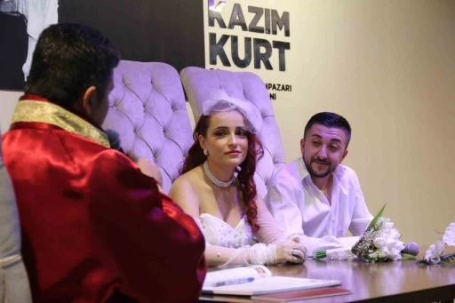 05.05.2025’te &quot;Evet&quot; demek isteyen çiftler salonları doldurdu
