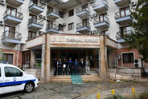 1 yıldır kapalı olan Emet Termal Otel tahliye edildi
