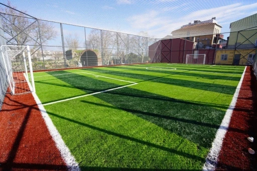 10 futbol, 10 basketbol ve voleybol sahası için ilk adım atılıyor
