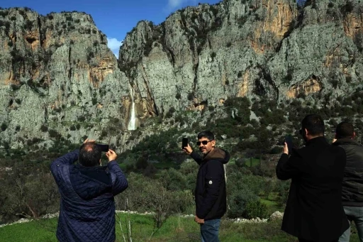 Su U&ccedil;kun Şelalesi Keşfedilmeyi Bekliyor