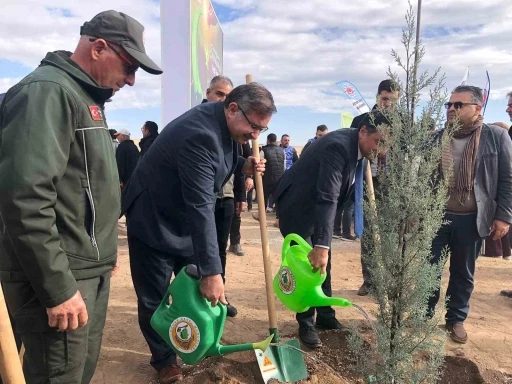 11 Kasım Milli Ağaçlandırma Günü’nde 20 bin fidan dikildi
