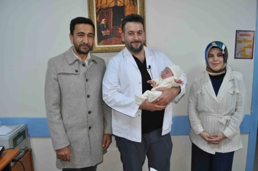 11 yıldır hasret &ccedil;eken &ccedil;ift, abdominal serklaj ameliyatının ardından bebeklerine kavuştu
