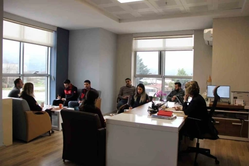 112 Acil &Ccedil;ağrı Merkezi&rsquo;nde değerlendirme toplantısı ger&ccedil;ekleştirildi
