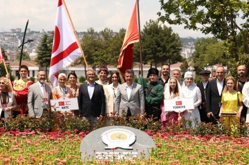 12 &uuml;lkenin halk dansları ekipleri Samsun&rsquo;da
