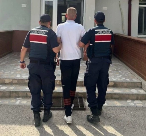 12 yıl 5 ay kesinleşmiş hapis cezası bulunan şahıs ormanlık alanda yakalandı
