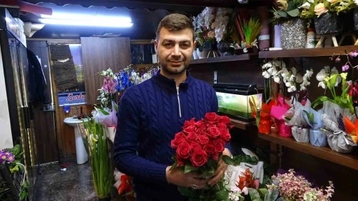 Sevgililer Günü’nde Kırmızı Gül Yine Zirvede