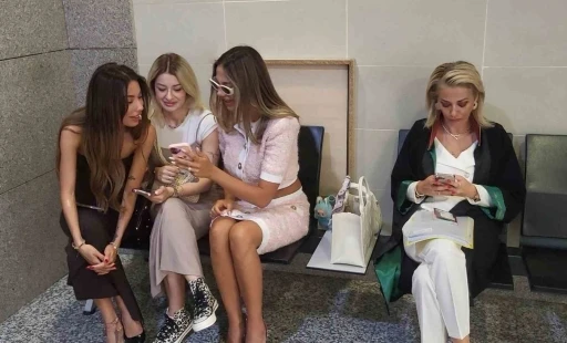 14 Şubat paylaşımı yapmıştı: Fenomen Merve Taşkın müstehcen yayınlara aracılık ettiği iddiasıyla hakim karşısında

