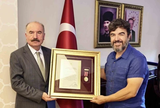 15 Temmuz gazisine devlet övünç madalyası verildi
