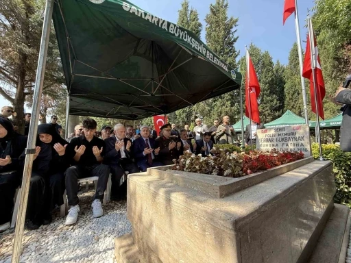 15 Temmuz şehidi, 9’uncu yıl dönümünde mezarı başında anıldı
