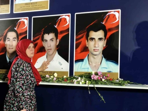 15 Temmuz şehidinin annesi: "Ben evlatsız yaşarım ama vatansız yaşayamam"
