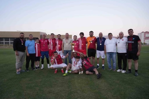 15 Temmuz Şehit &Ouml;mer Halisdemir Geleneksel Futbol Turnuvası tamamlandı

