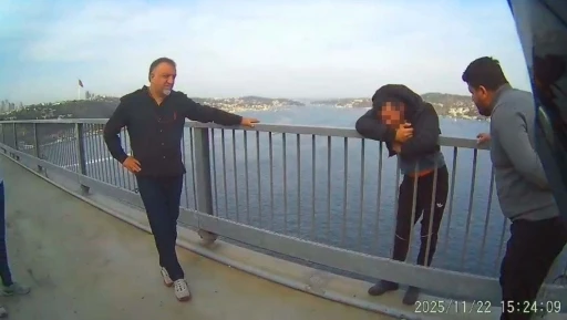 15 Temmuz Şehitler Köprüsü’nde intihar etmek isteyen şahsı kurtardılar
