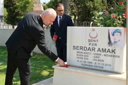 15 Temmuz şehitleri Menemen’de törenle anıldı
