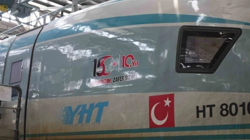 15 Temmuz&rsquo;un 10&rsquo;uncu yılında 10 YHT seti &ouml;zel logoyla sefer yapacak
