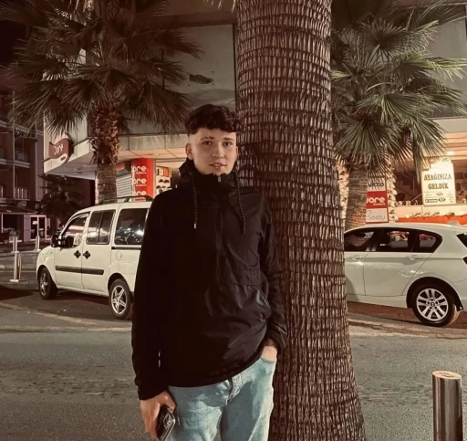 16 yaşındaki Rıdvan&rsquo;ın &ouml;ld&uuml;ğ&uuml; kavga anları saniye saniye &ccedil;&ouml;z&uuml;mlendi

