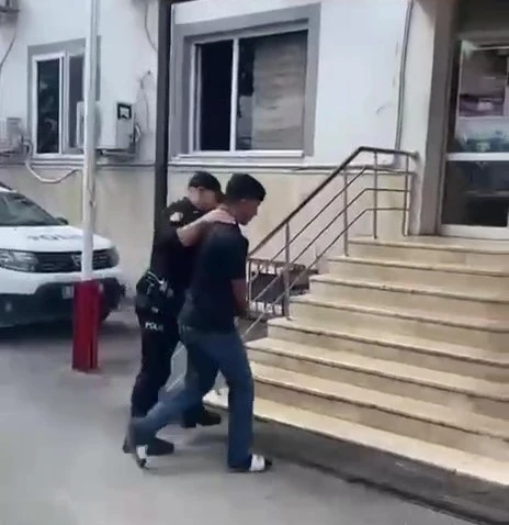 17 yıl hapis cezasıyla aranan h&uuml;k&uuml;ml&uuml; yakalandı
