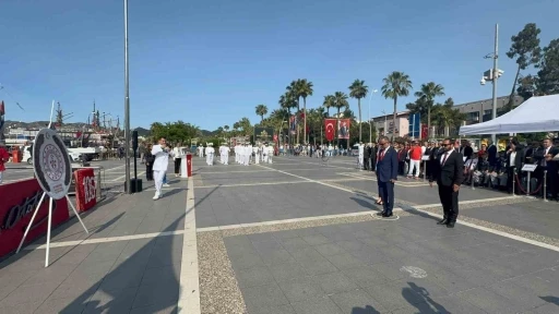 19 Mayıs kutlamaları Marmaris’te çelenk sunma töreni ile başladı
