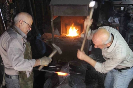 2 asırdır aynı ailenin sürdürdüğü meslek, yok olma tehlikesi ile karşı karşıya
