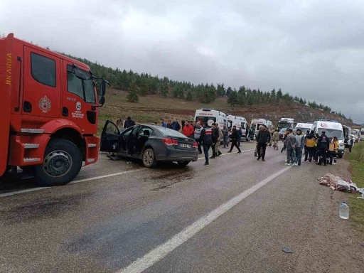 2 kişinin öldüğü kaza, öğretmenler okula yetişmeye çalışırken olmuş
