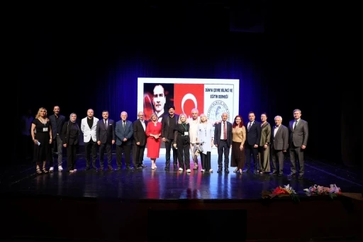 2.Y&uuml;zyıl Cumhuriyet &Ouml;d&uuml;lleri sahiplerini buldu
