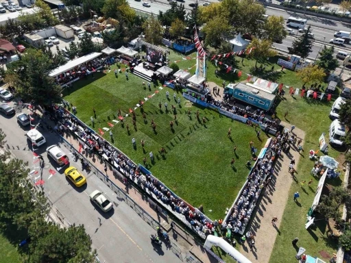 20’inci Geleneksel Bahçelievler Kocasinan Yağlı Güreşleri’nde 500 pehlivan kıyasıya mücadele etti
