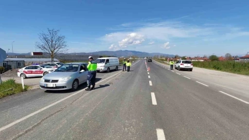 201 ara&ccedil; trafikten men edildi
