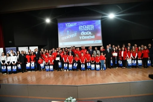 2025 Teknofest Finalistlerine &Ccedil;erkezk&ouml;y&rsquo;de &Ouml;d&uuml;l T&ouml;reni
