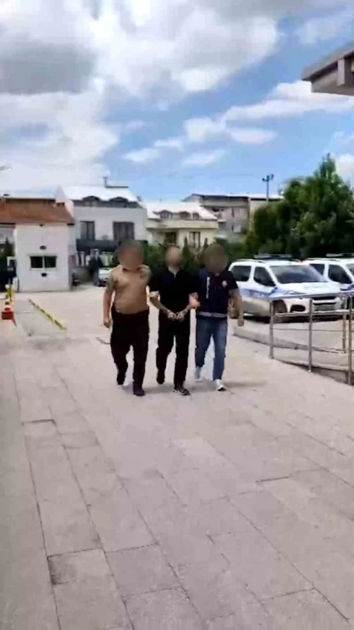 22 ayrı su&ccedil;tan 9 yıl aranması olan şahıs yakalandı
