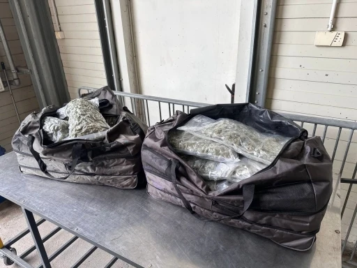 23 kilo 800 gram esrarı Türkiye’ye sokacaklardı
