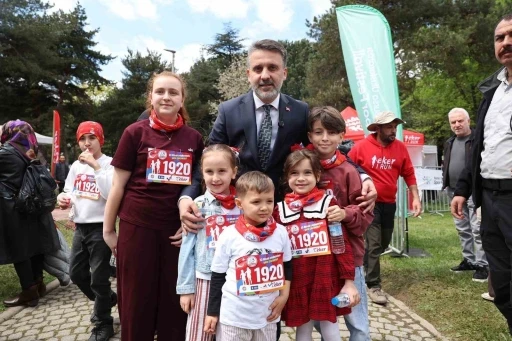 23 Nisan Bursa&rsquo;da coşkuyla kutlandı
