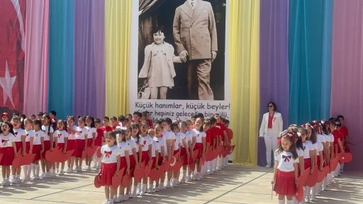 23 NİSAN  MARMARİS AMFİ TİYATRO’DA GERÇEKLEŞTİ