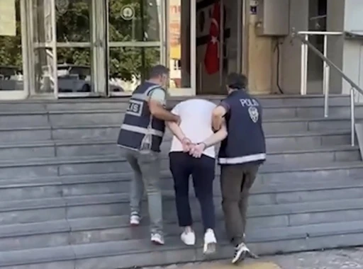 24 farklı &rsquo;dolandırıcılık&rsquo; su&ccedil;undan 21 yıl kesinleşmiş hapis cezası bulunan şahıs yakalandı
