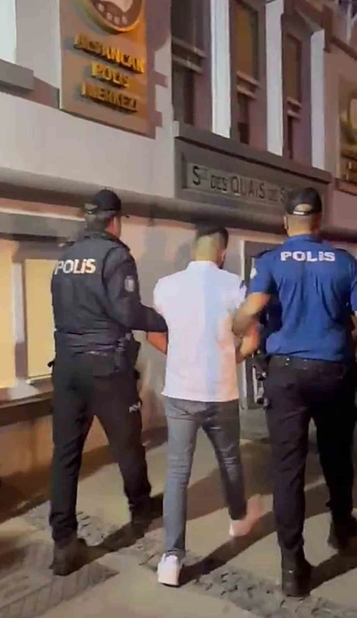 24 yıl hapis cezası ile aranan şahıs, uygulamada yakalandı
