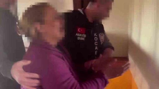 26 yıl hapis cezası bulunan kadın, duvarı delip oluşturduğu gizli b&ouml;lmede yakalandı
