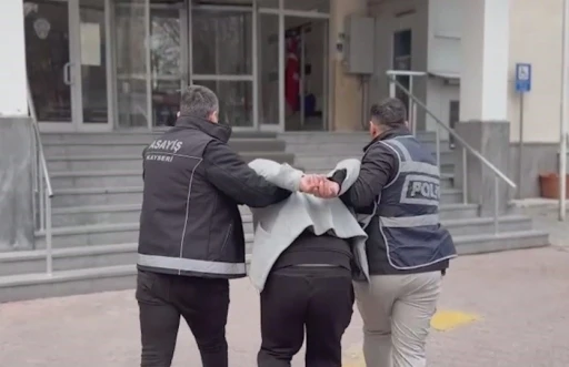 26 yıl kesinleşmiş cezası bulunan şahıs polisten ka&ccedil;amadı
